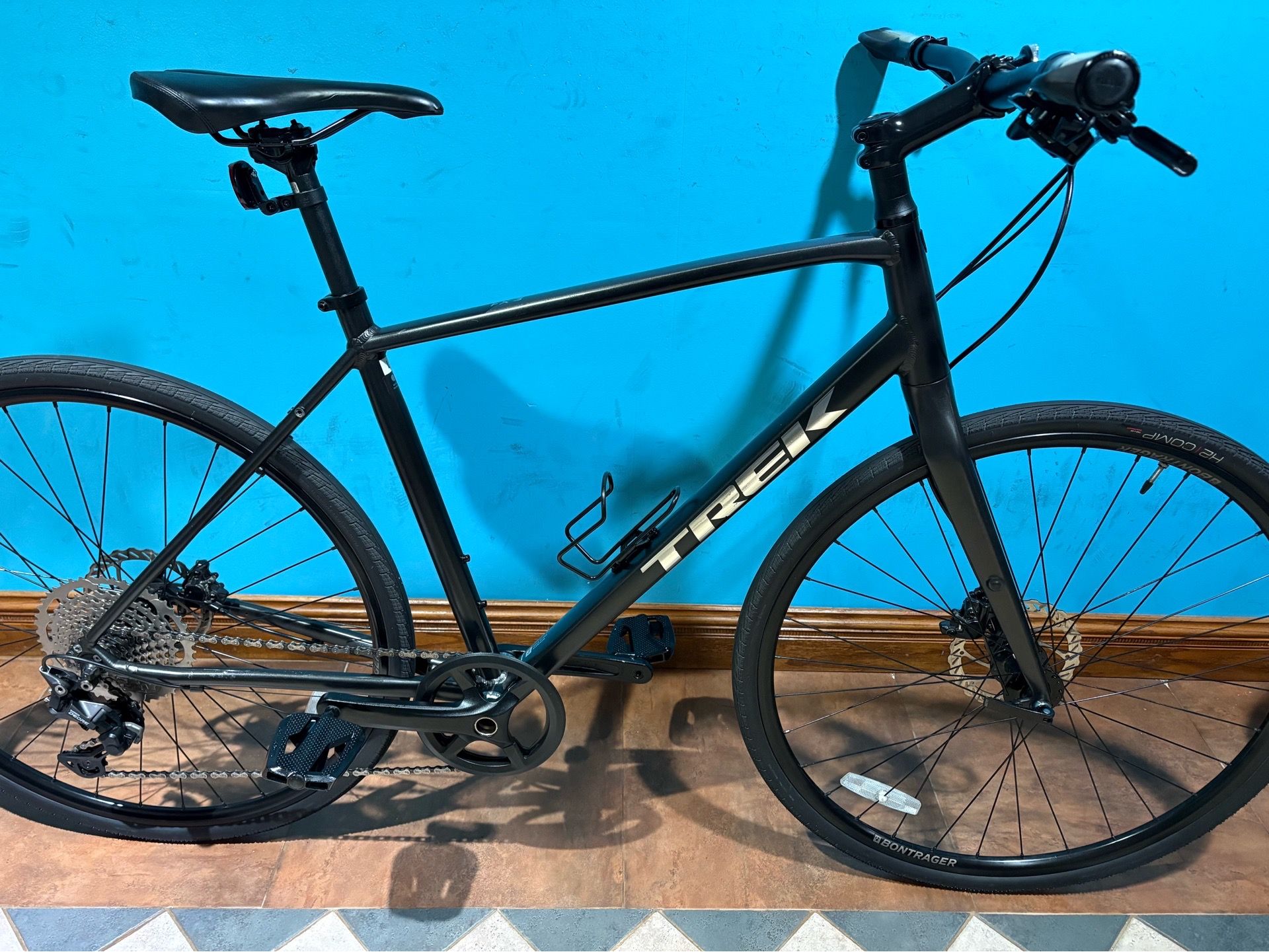 2025 Trek FX3 Hybrid (L)