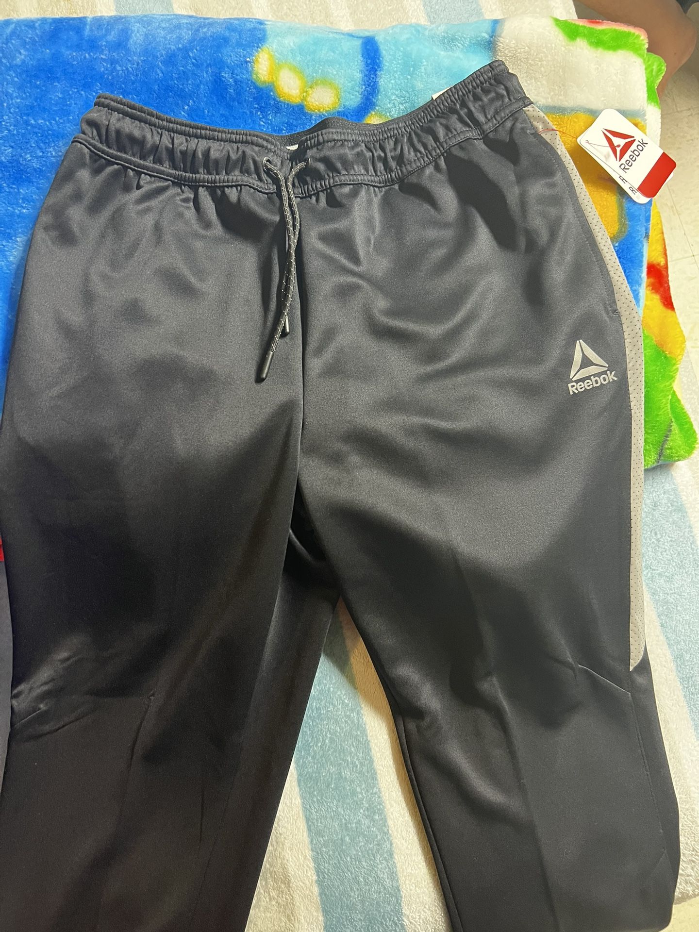 New Men Active Pants Size  Medium