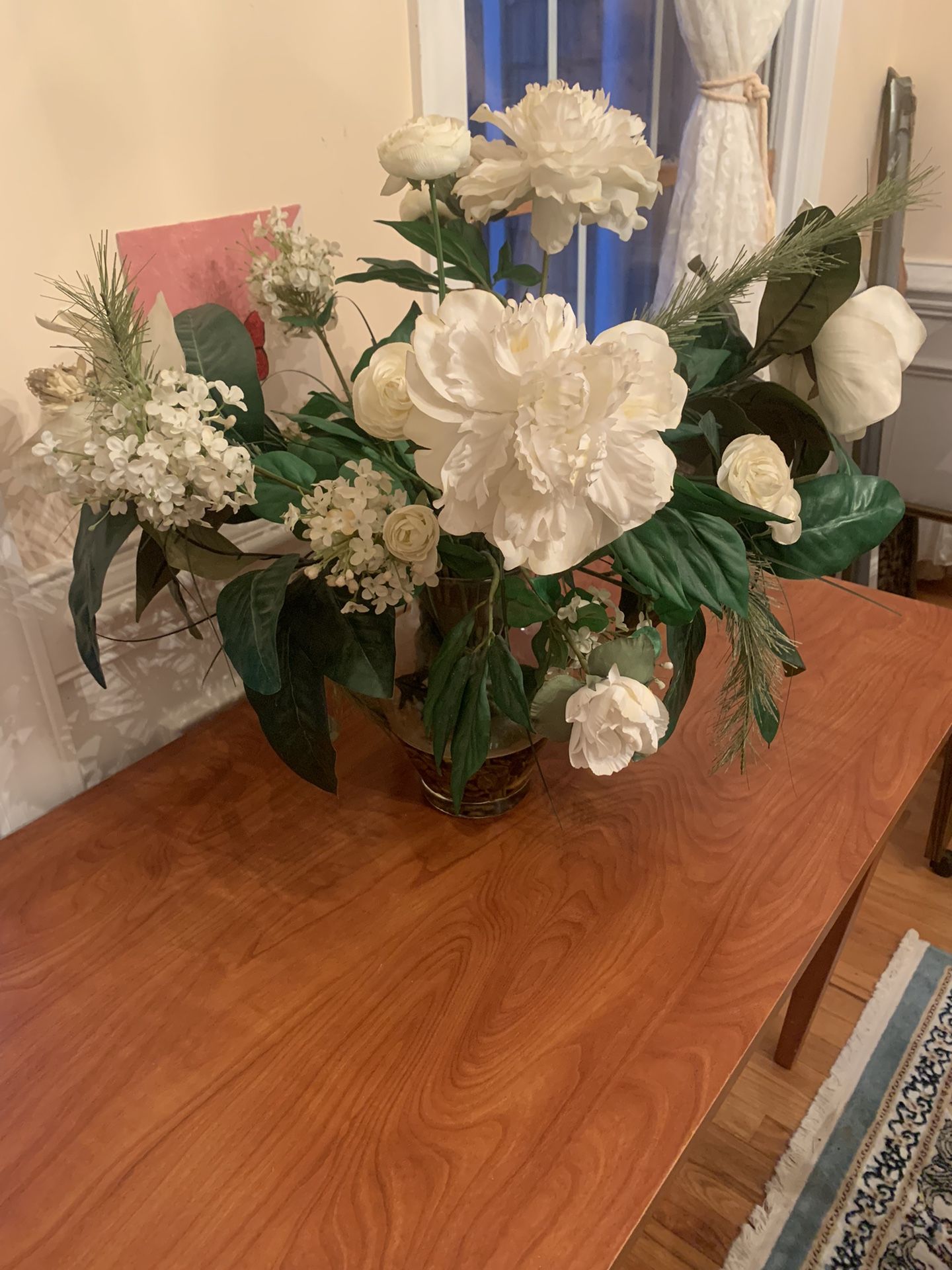 Silk flower centerpiece for the table,