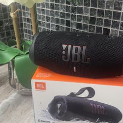 JBL Charge 6 Speaker - Brand new