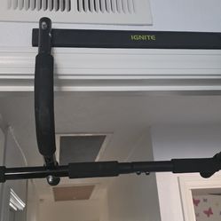 Ignite Spri Classic Pull up Bar 250lb Weight Capacity