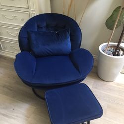 Chair w/ Ottoman 