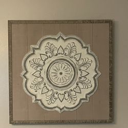 Raised Decor Pic 24x24