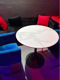 Dining cocktail table round white marble