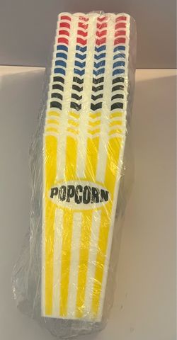 16 Pack Plastic Popcorn Containers, 30oz