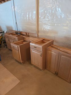 Kitchen cabnets