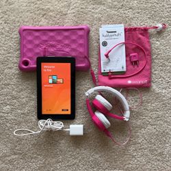 Amazon Fire Tablet 5th Generation with Case and Headphones