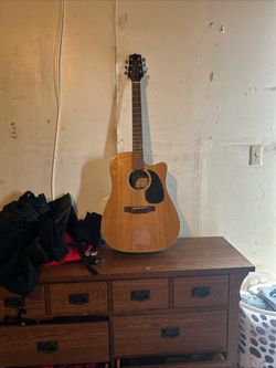 GUITAR TAKAMINE