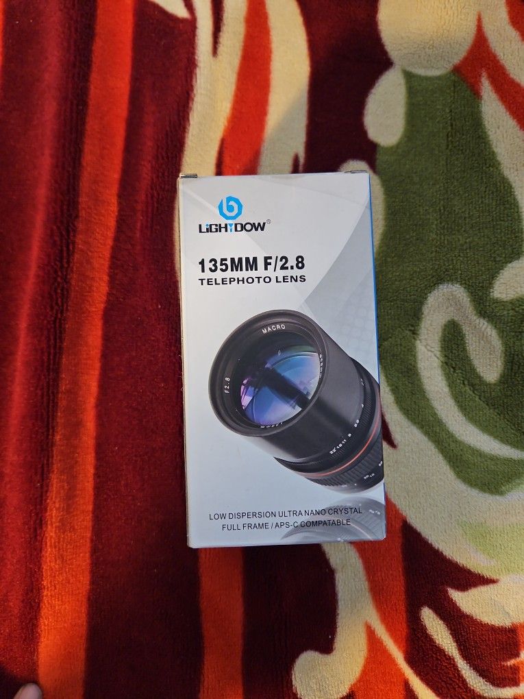 Lightdow Camra Lens 135MM F/2.8 for Canon
