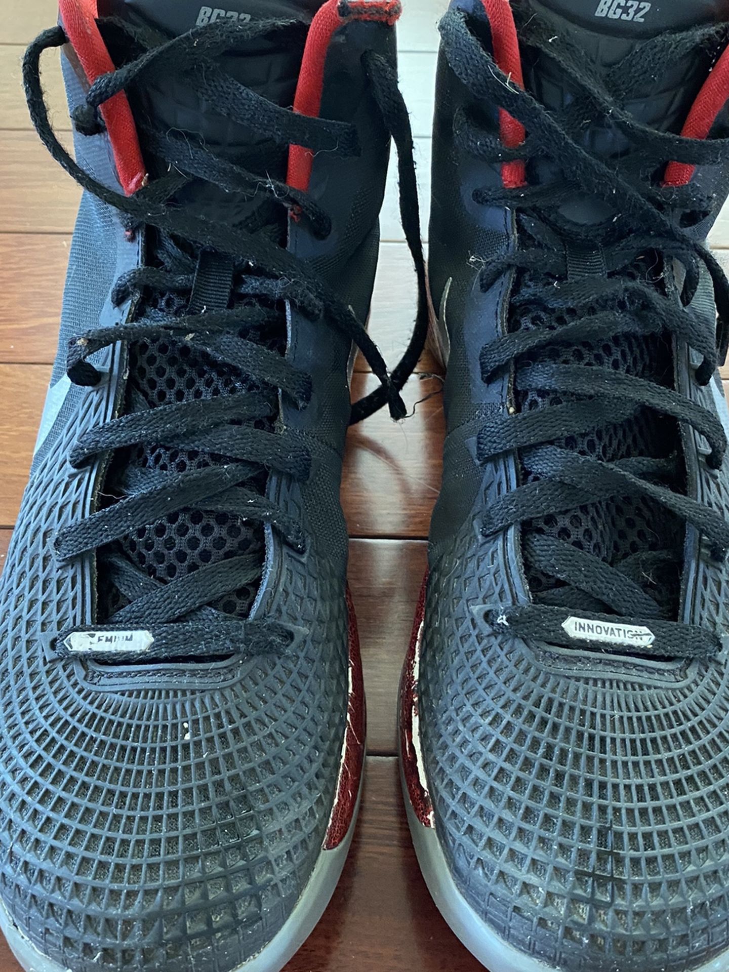 Nike Zoom BG 32 Size 9 Men’s Sneakers Athletic Shoes