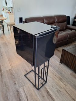 INSIGNIA Refrigerator