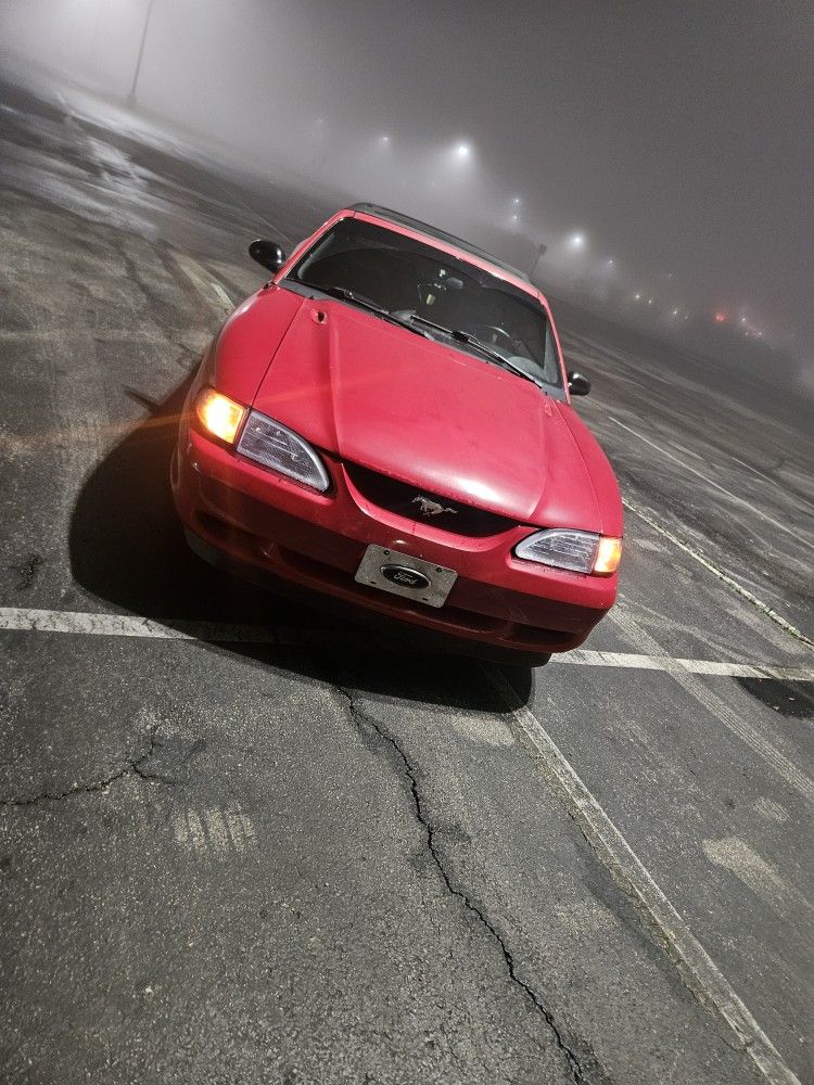 1998 Ford Mustang