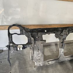 2004 G35 Sedan Radiator Support 