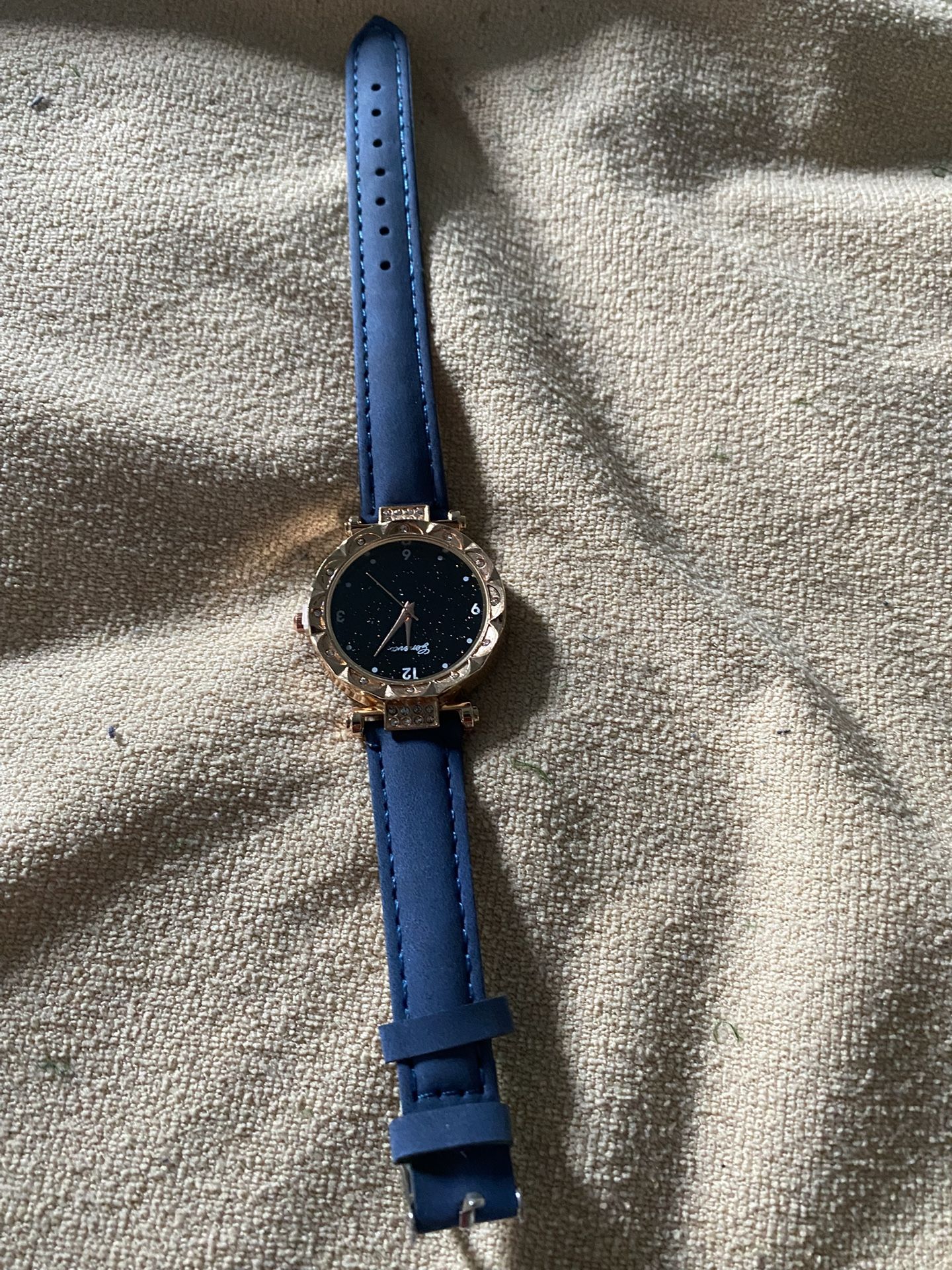 Watch With Earring ,Ring And ,Necklace’s