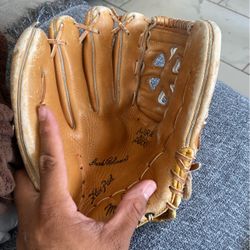 Mc Gregor Baseball Glove