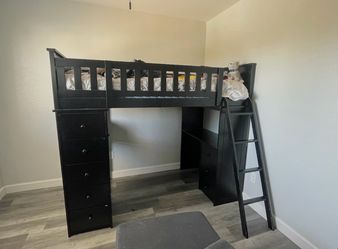 Twin loft bed with desk underneath