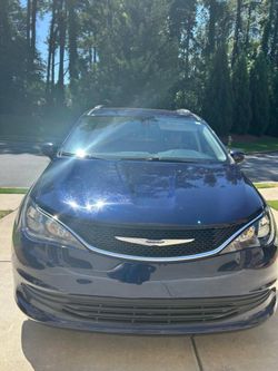 2020 Chrysler Voyager