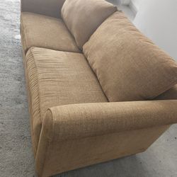 Queen Sleeper Couch Very Good Condition 