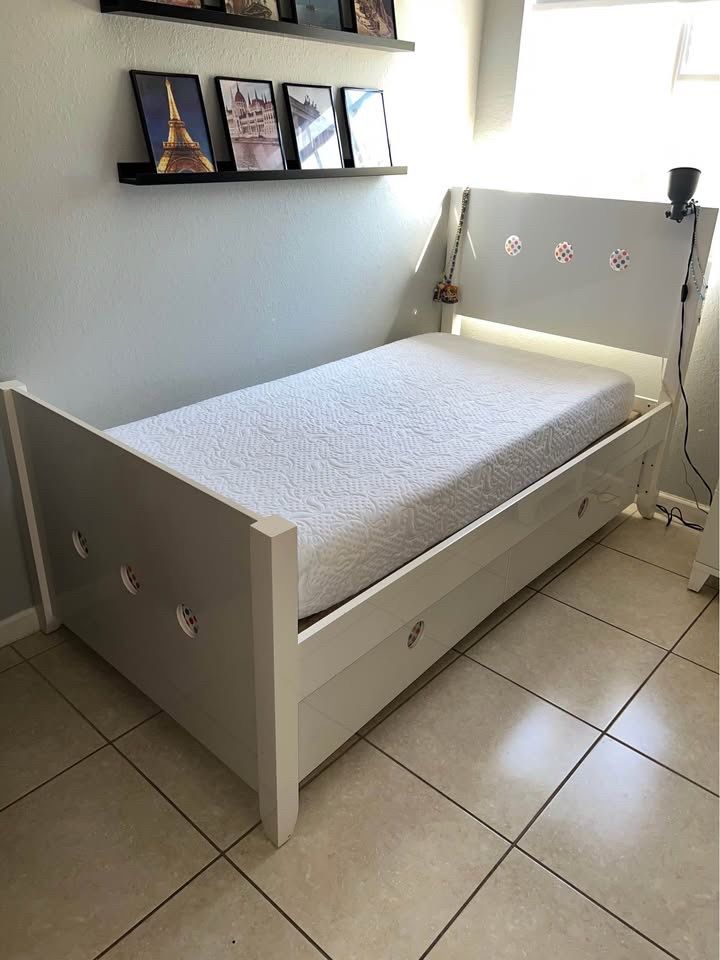 “El Dorado” Twin Bed Frame with Storage