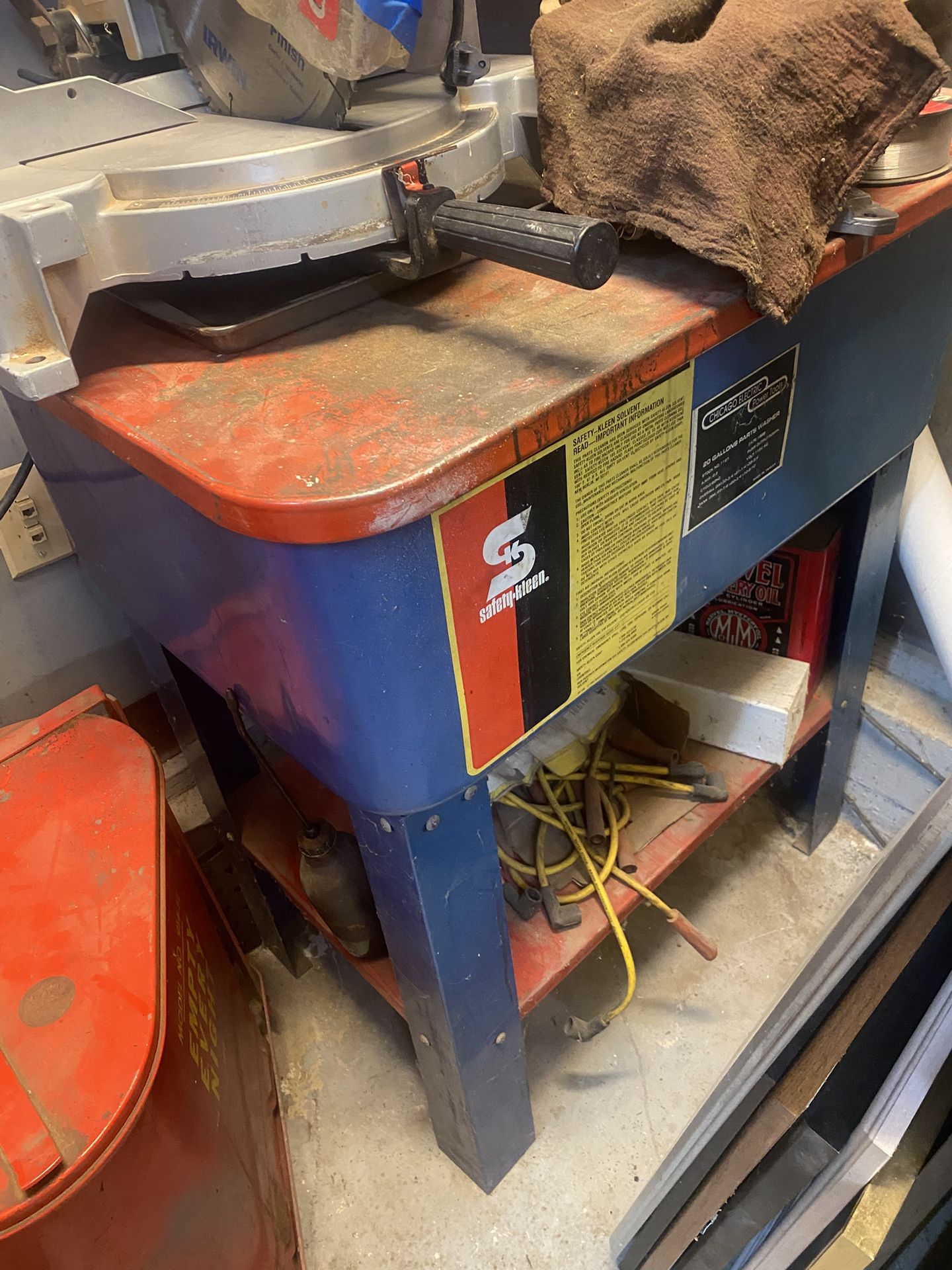 Parts washer
