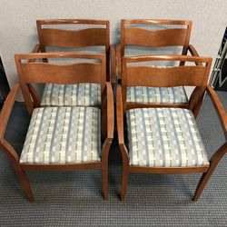 Mid Century Modern Guest Side Arm Chairs By Knoll