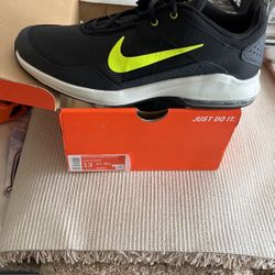 New Men’s Nike