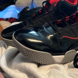 Jordan Stay Loyal(Big Kids) 