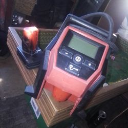 Milwaukee compact air compressor