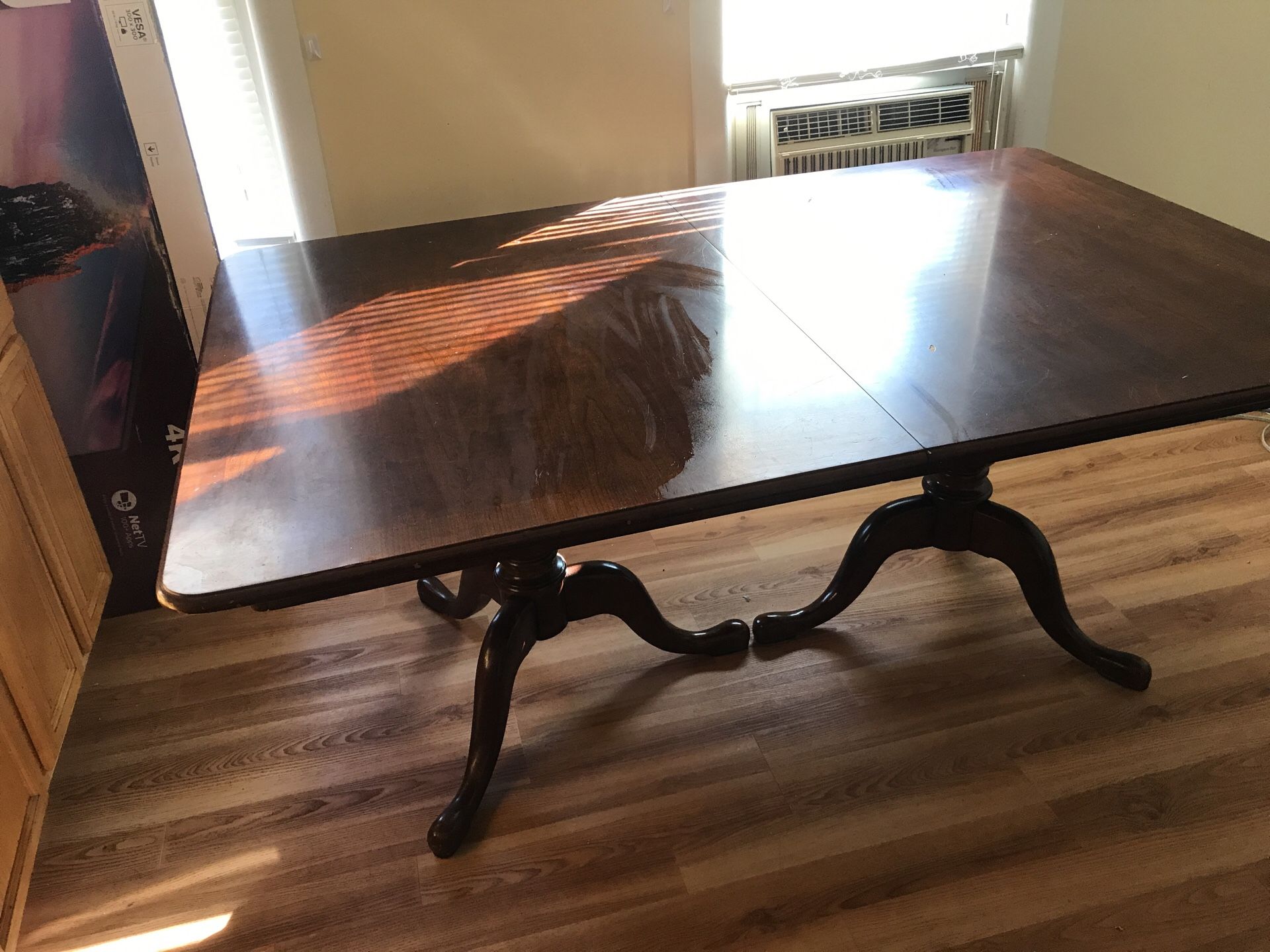 $300 nice wood table and chairs