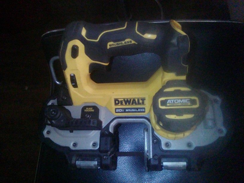 DeWalt Cordless Bandsaw DCS377