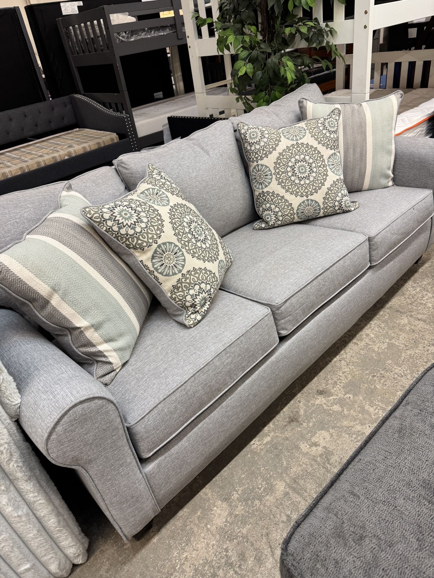 Queen Sleeper Sofa With Pillows