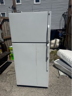 Refrigerator and Electric stove