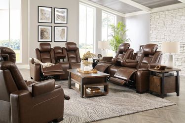 ⭐ IN STOCK ⭐The Man-Den Power Reclining Set