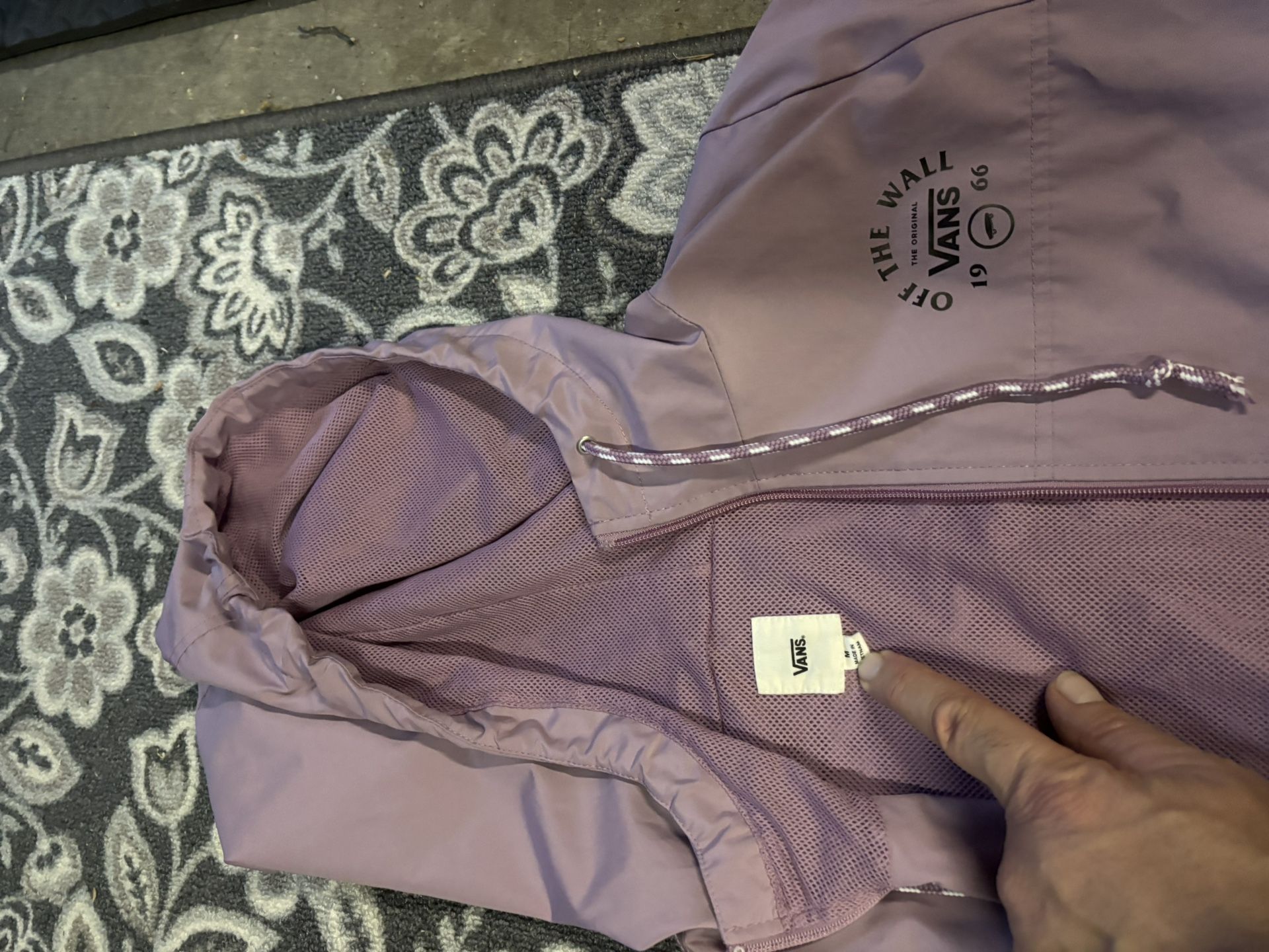 Vans Windbreaker Size Medium