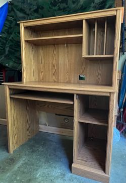 Computer desk