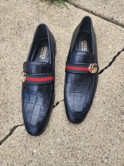 Men's dress shoes