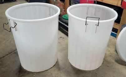 Fermention buckets with lids