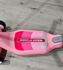 Radio Flyer  Scooter