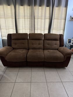 Couch set