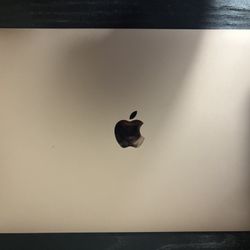 Macbook Air 13” 256 GB Rose Gold