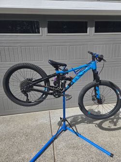 Marin Rift Zone Jr 24" Youth Mountain Bike
