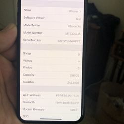 Black iPhone XS 256gb