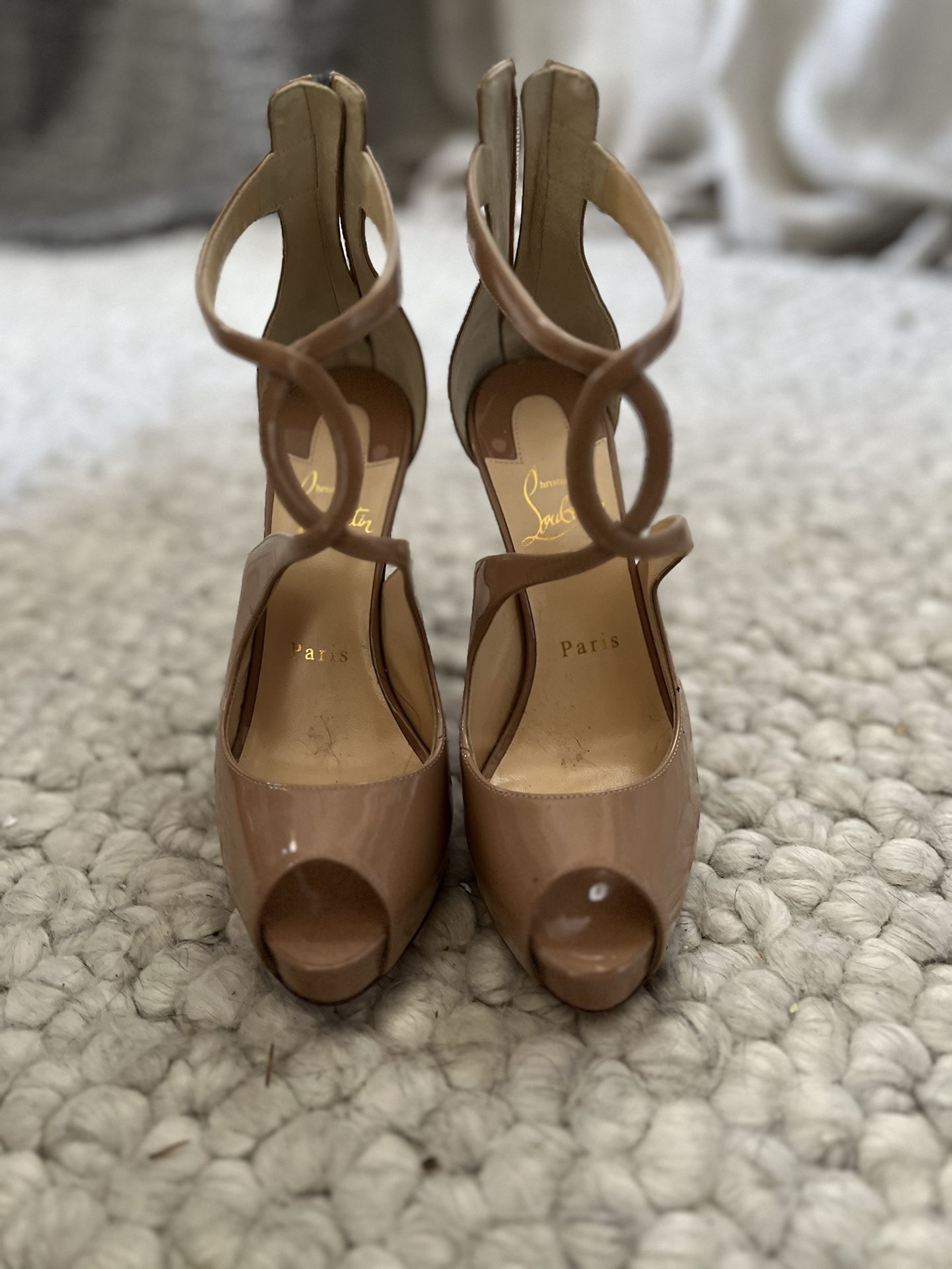 New Nude Christian Louboutin Heels 36