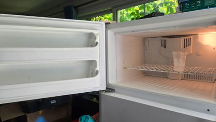 Refrigerator fridge Frigidaire