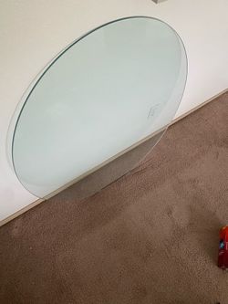 Glass topper for table