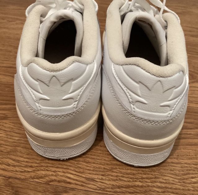 🔥Adidas Rivalry Premium- Sz 9.5🔥