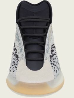 Yeezy QNTM Sea Teal Size 6 Men’s/7 Women’s