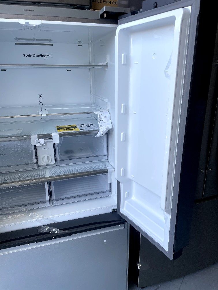 Samsung bespoke 36” panel ready french doorefrigerator with smart hub display $1500