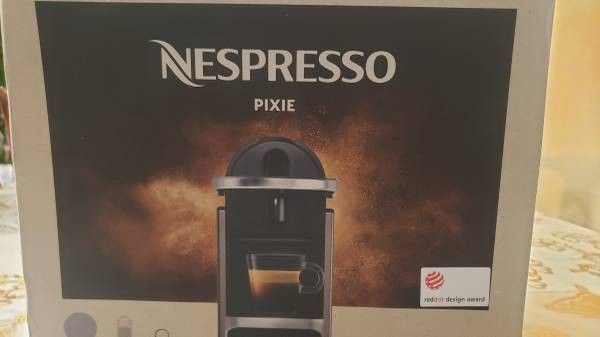 Nespresso Pixie Espresso Machine 1100ml Aluminum Silver Compact &amp; Fast Brew only used twice to test the item is like new selling for only $70
