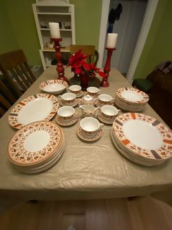 Queen’s Imari Dinning Ware